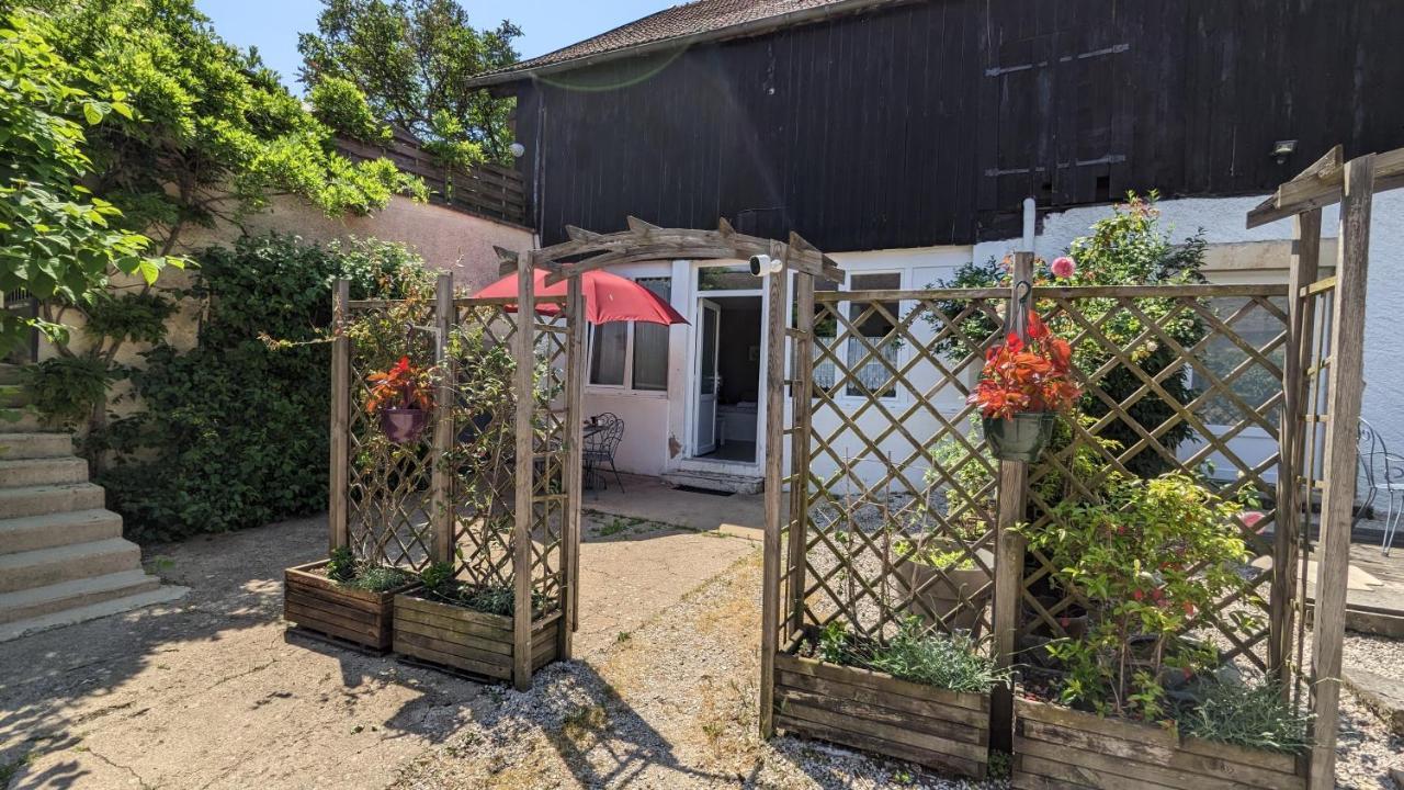 Les gîtes de Cour Rémond Villers-la-Faye Extérieur photo